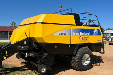 New Holland BB960A Square Baler Hay/Forage Equip New Holland BB960A Square Baler Hay/Forage Equip