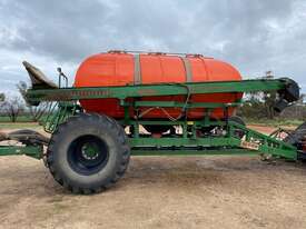 2014 AUSPLOW MULTISTREAM M14000 AIRSEEDER  - picture1' - Click to enlarge