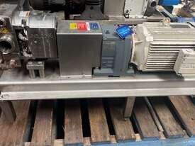 PD450 - picture2' - Click to enlarge