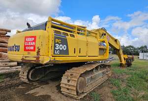 2017 KOMATSU PC300LC-8 BUNCHER WITH KF750 HEAD