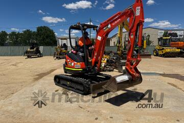 2023 KUBOTA U25 EXCAVATOR (M925) WITH FULL CIVIL SPEC, HITCH, BUCKETS AND 700 HOURS