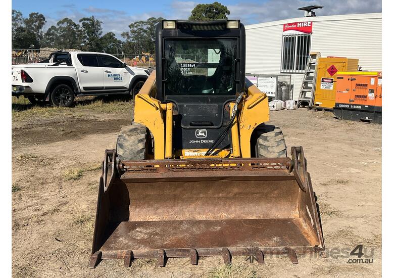 caption 2005 John Deere 320 Wheeled Skid Steer
