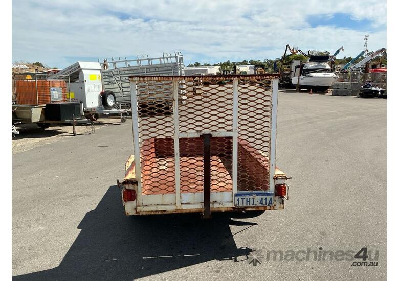 caption 2006 Polmac Trailers Single Axle Box Trailer