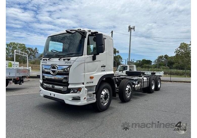 caption Hino FY 3036 AT LEAF 5925