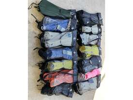 SCUBAPRO FINS IN VARIOUS SIZES - picture1' - Click to enlarge