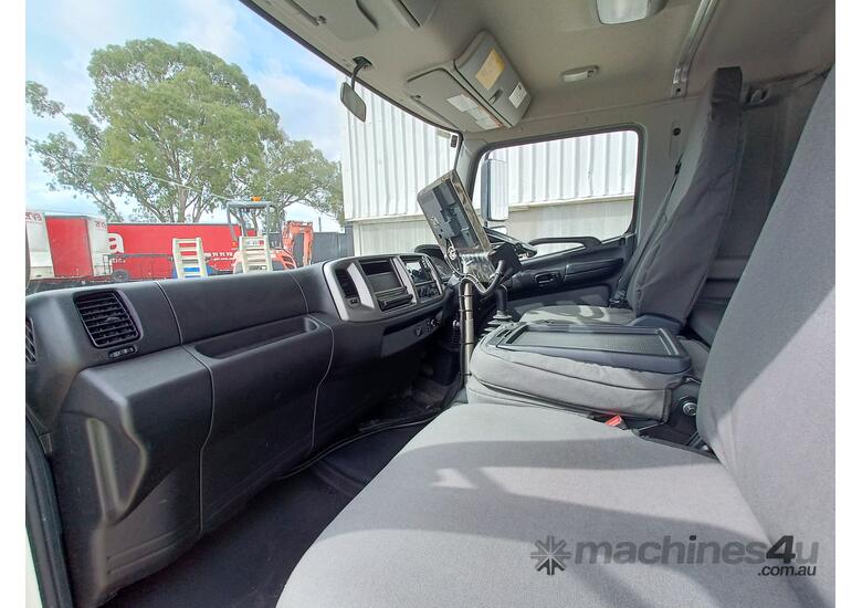 caption 2018 Hino 500 1426 4x2 Bin Washing Truck