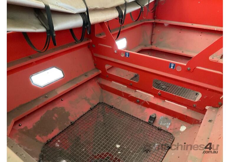 caption 2013 Kuhn AXIS 50.1 H-EMC-W Fertiliser Spreader