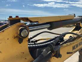 2017 New Holland e17c Mini Excavator (Rubber Track) - picture0' - Click to enlarge