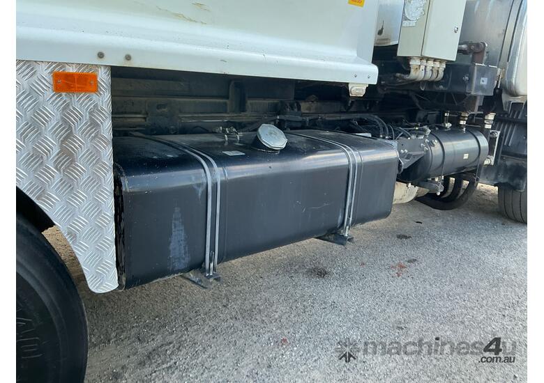 2016 Hino 500 2630 Dual Control Side Load Compactor