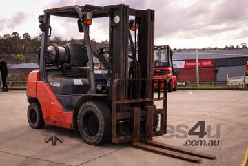 Toyota 2011   32-8Fg25 Toyota 2011   32-8Fg25