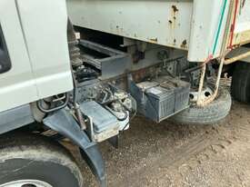 2016 Isuzu NPR Tipper - picture0' - Click to enlarge