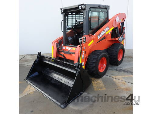 Kubota SSV75 Skid Steer Loader