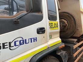 2002 Isuzu FVR900T Tipper Day Cab - picture2' - Click to enlarge