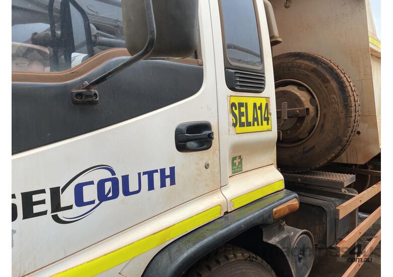 2002 Isuzu FVR900T Tipper Day Cab