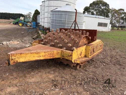 caption Coates 8 tonne ST Vibrating Sheep Foot Roller