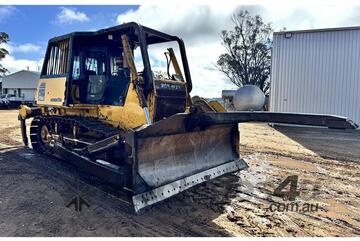 Komatsu   D 85EX-15 DOZER
