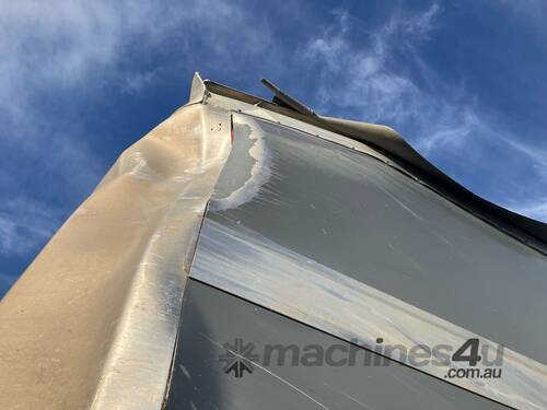caption 2017 Gippsland Body Builders Tri Axle Tipping Trailer