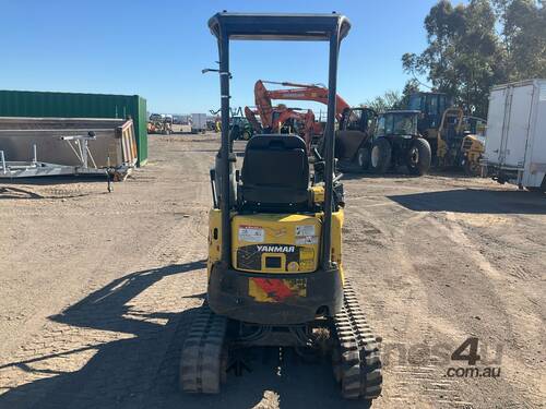 caption Yanmar VI017 Excavator (Rubber Tracked)