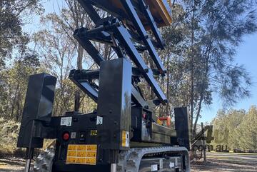 LS0610EC Rough Terrain E-Drive Scissor