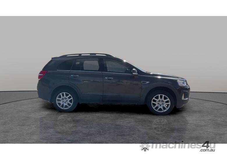 caption 2016 Holden Captiva Active Petrol