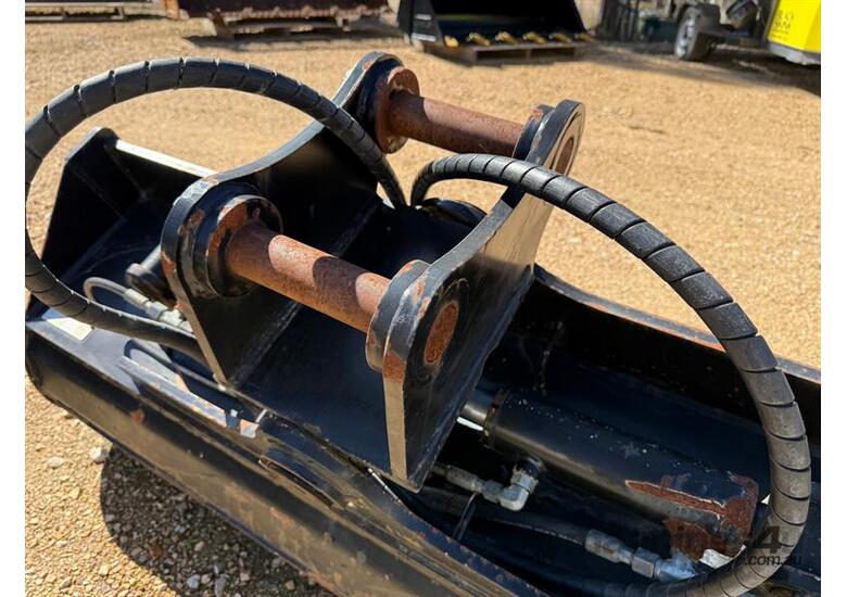 caption TILT BUCKET, 1500MM