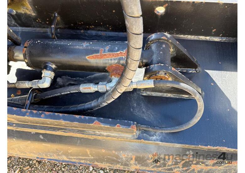 caption TILT BUCKET, 1500MM