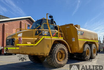 2006 Caterpillar 740 Articulated Dump Truck