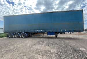 1989 Maxicube Curtainsider TriA Trailer