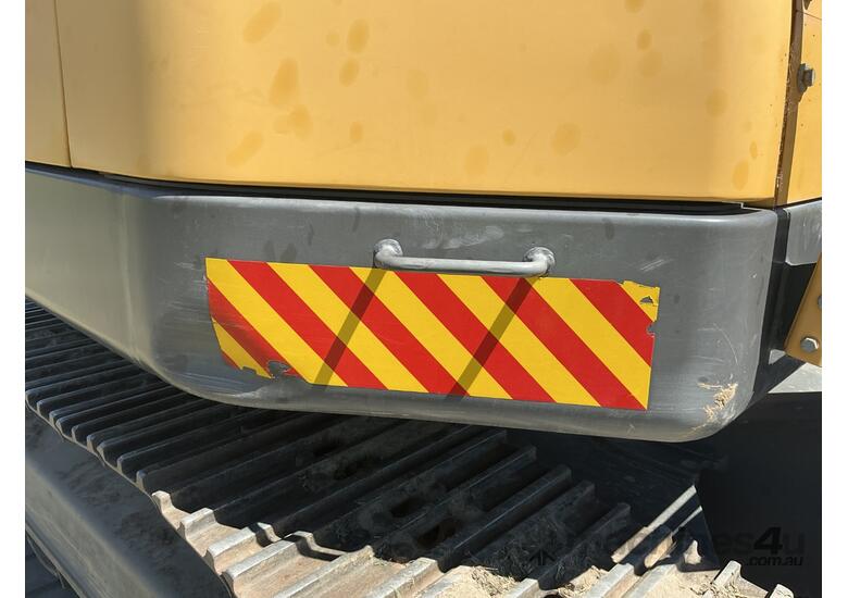 2018 Volvo ECR235CL Excavator (Steel Tracked)