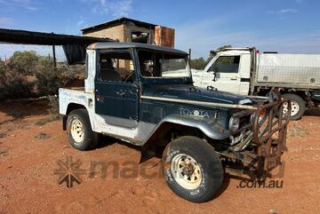 Toyota   FJ 75 Model