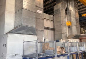 Large industrial spray booth, X Volvo