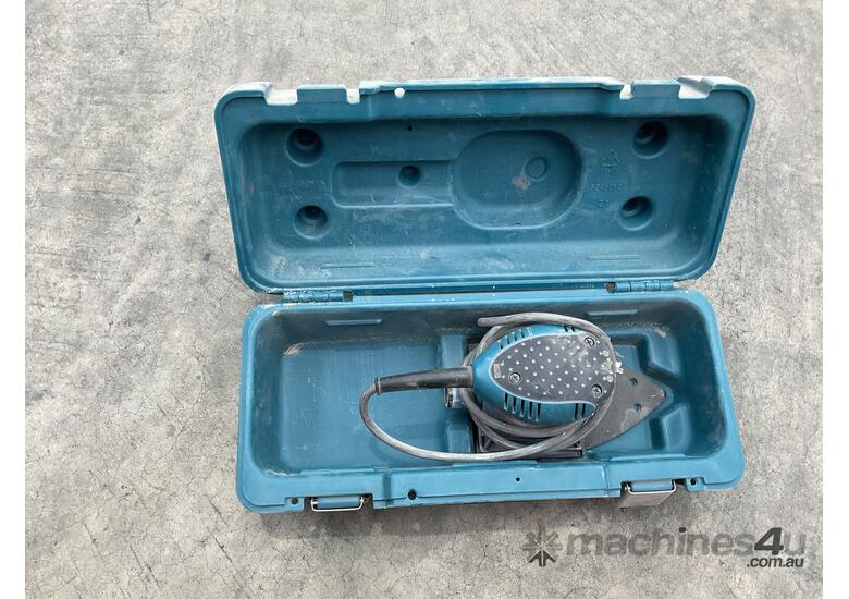 Makita Finishing Sander