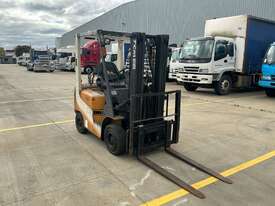 TCM FG18T9H Counter Balance Forklift - picture1' - Click to enlarge