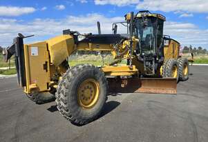 Caterpillar 2011   12M