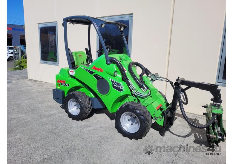 2021 Avant 523 Loader