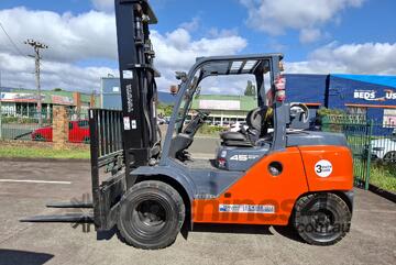 Wollongong Forklift: Toyota 4.5T LPG, 2-stage standard mast, 4.5m lift!
