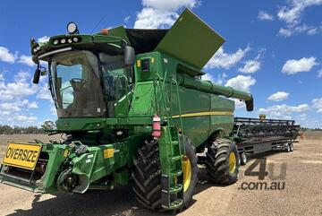 2019 John Deere S780 & 40