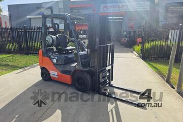 Toyota Forklift 1.8T Container Mast with Tyne Positioners (Unit#:U1002)