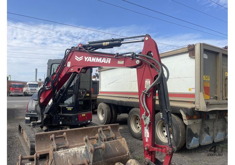 Used excavator Yanmar  VIO55