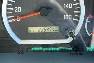 Isuzu 2017   NPR 65 190 Pantech