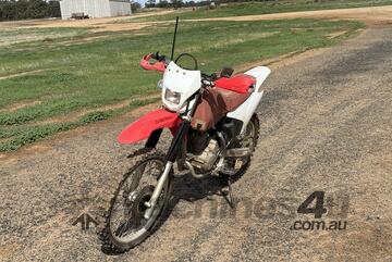 Honda   CRF230 MOTORBIKE