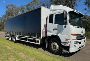 2019 UD PK, auto, 150k kms, 14 pallet tautliner - with Anteo tail lift
