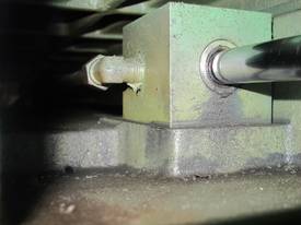 Hydraulic Surface Grinder Japanese - picture1' - Click to enlarge