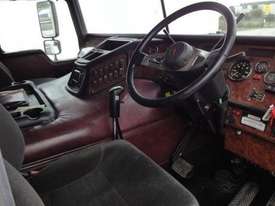 2003 Kenworth K104 - picture1' - Click to enlarge