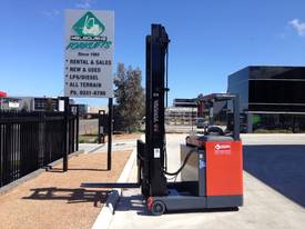 Toyota Reach truck - picture0' - Click to enlarge