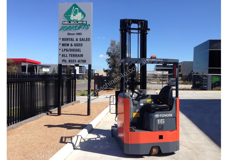 caption Toyota Reach truck
