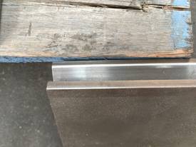 USED Quality Bottom 12mm Vee - 880mm Long - picture2' - Click to enlarge