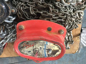 Chain Hoist Block & Tackle 5 ton x 3 mtr drop lift - picture1' - Click to enlarge