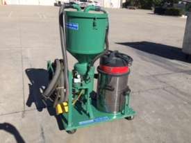 CLEMCO HSP-20 DUST FREE BLAST MACHINE - picture0' - Click to enlarge