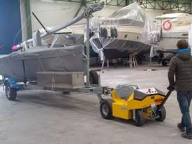 Tow Tug - 14,000 KG Towing Capacity - Alitrak TT-3000-P - picture2' - Click to enlarge